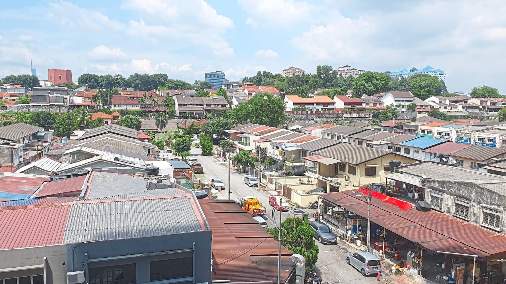 Modern buyers demand homes that meet current standards, blending old-world charm with new-world convenience.